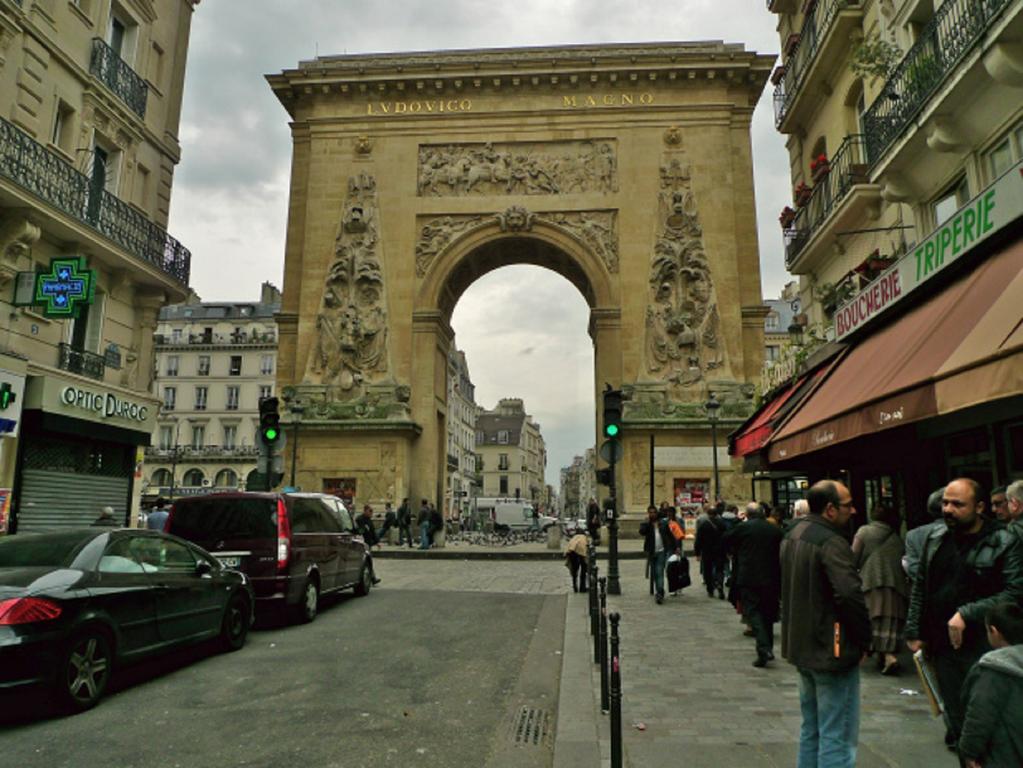 Private Room In A Parisian Homestay! - Close To It All! Exterior foto